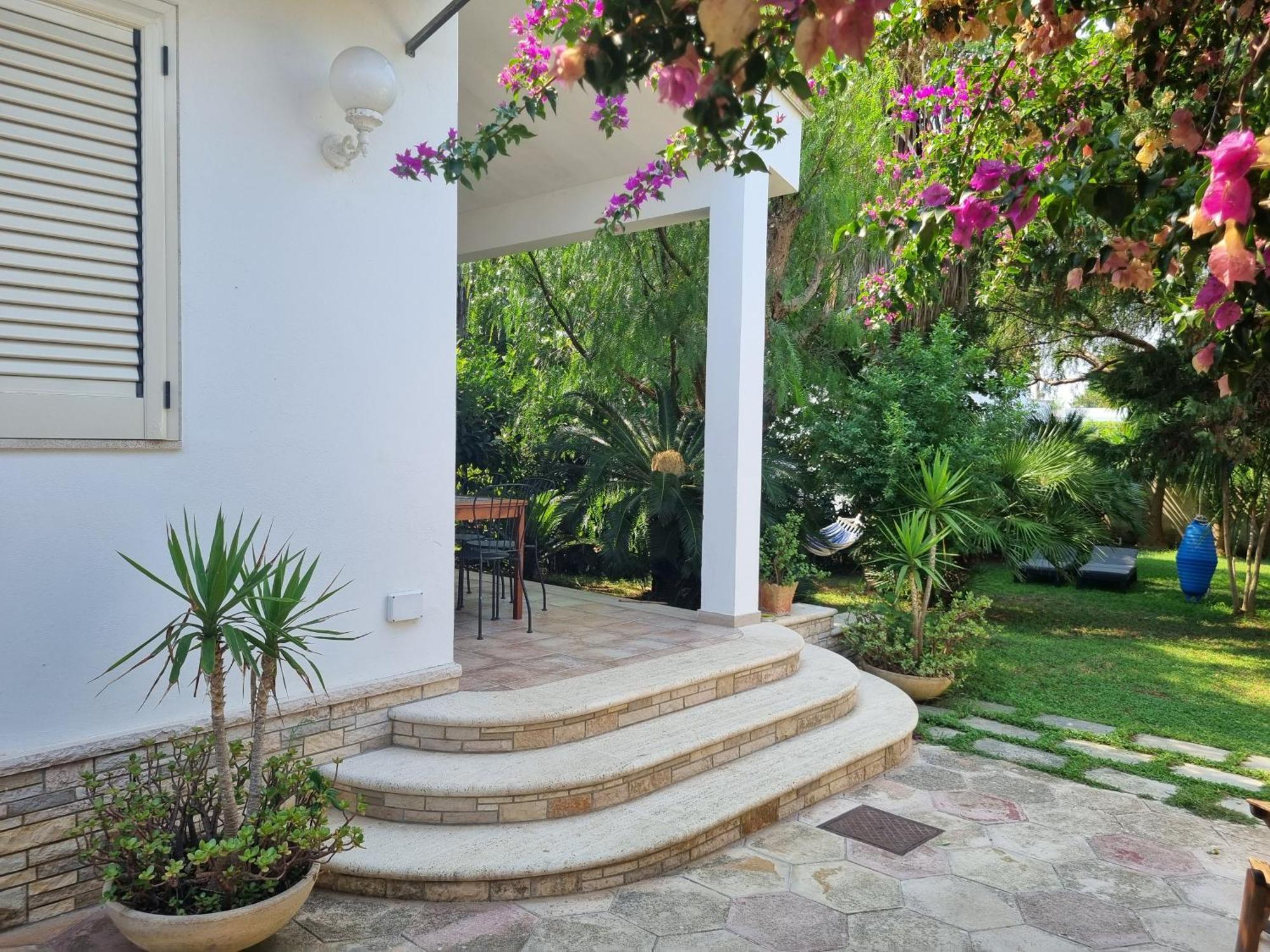Villa Ada Casa Vacanze Torre Specchia Ruggeri Εξωτερικό φωτογραφία