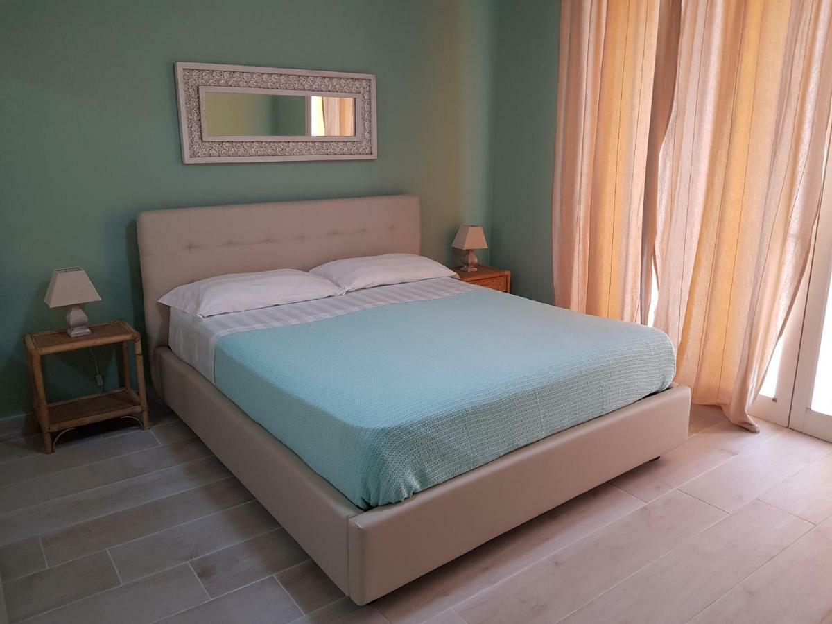 Villa Ada Casa Vacanze Torre Specchia Ruggeri Εξωτερικό φωτογραφία