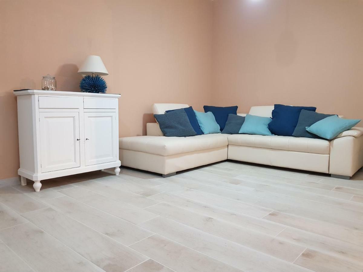 Villa Ada Casa Vacanze Torre Specchia Ruggeri Εξωτερικό φωτογραφία